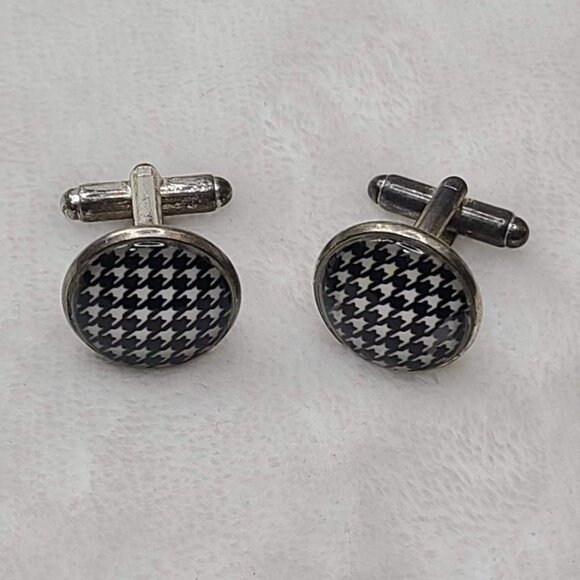 Vintage Houndstooth Pattern Round Cufflinks Black White Silver Tone - Picture 2 of 8